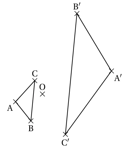 Petit triangle ABC près du point O et grand triangle A'B'C' de l'autre côté de O, image de ABC par l'homothétie de centre O et de rapport -3